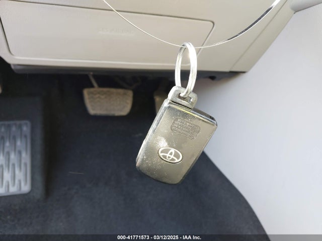 5TDJZRFH0JS549854 Toyota Highlander Xle