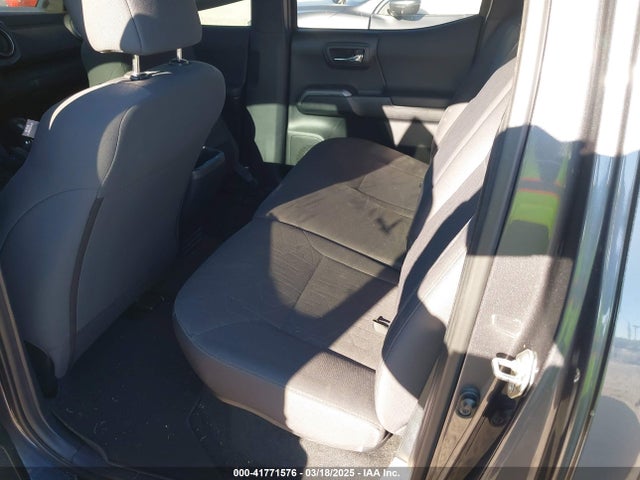 5TFAZ5CNXHX050289 Toyota Tacoma Sr5 V6/trd Sport