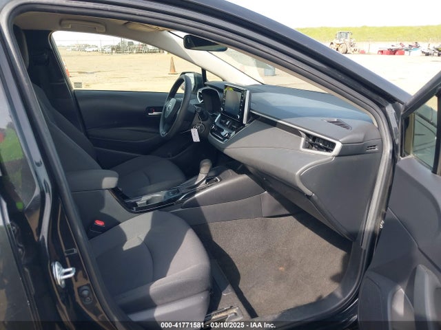 JTDEPRAE7LJ042552 Toyota COROLLA LE