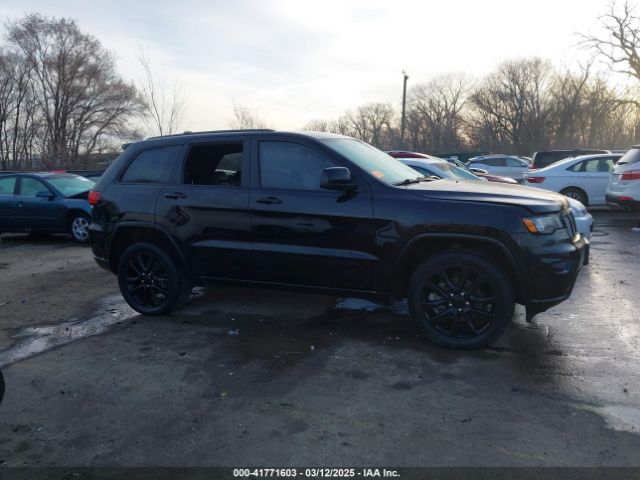 1C4RJFAG4KC608897 Jeep Grand Cherokee Altitude 4x4