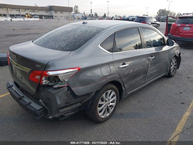 3N1AB7AP3JY221945 Nissan SENTRA SV