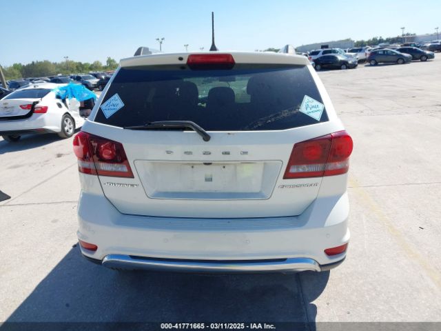 3C4PDCGBXLT264023 Dodge Journey Crossroad