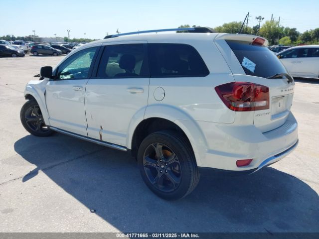 3C4PDCGBXLT264023 Dodge Journey Crossroad