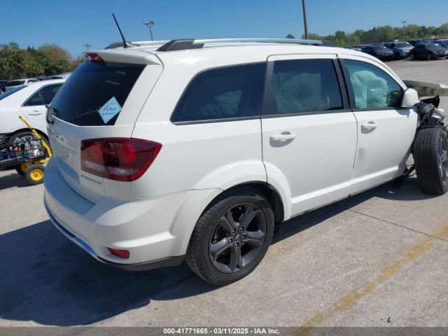 3C4PDCGBXLT264023 Dodge Journey Crossroad