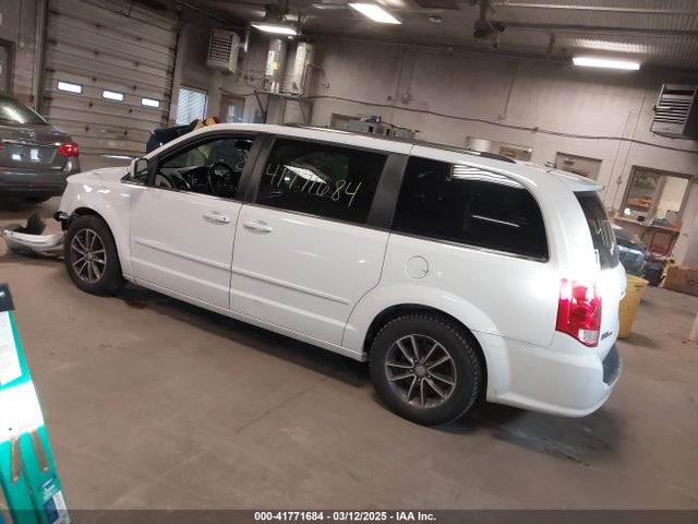 2C4RDGCGXHR735521 Dodge Grand Caravan Sxt