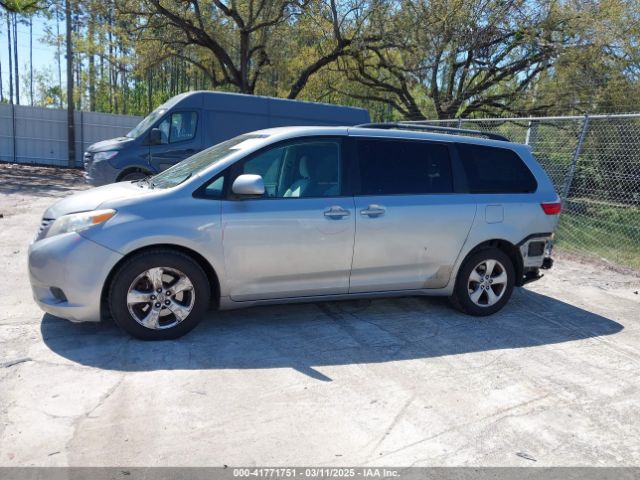 5TDKK3DC8GS728746 Toyota Sienna Le 8 Passenger