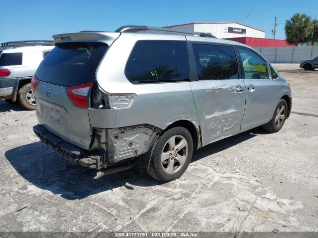 5TDKK3DC8GS728746 Toyota Sienna Le 8 Passenger