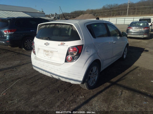 1G1JC6SH6E4172219 Chevrolet Sonic Lt Auto