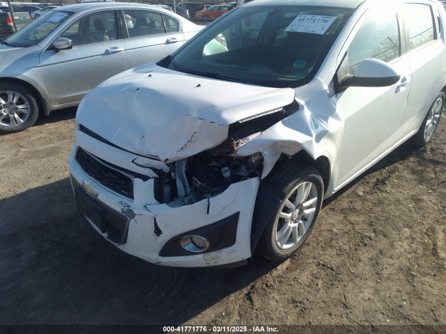 1G1JC6SH6E4172219 Chevrolet Sonic Lt Auto