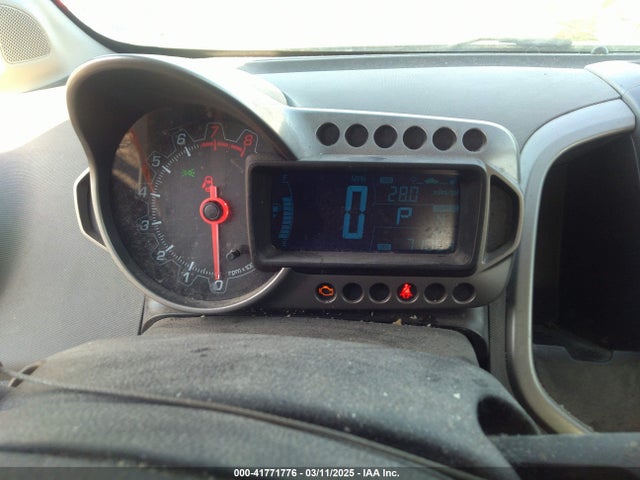 1G1JC6SH6E4172219 Chevrolet Sonic Lt Auto