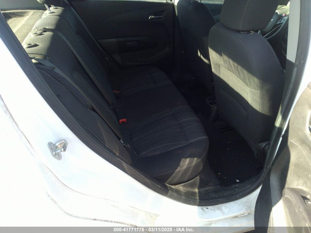 1G1JC6SH6E4172219 Chevrolet Sonic Lt Auto