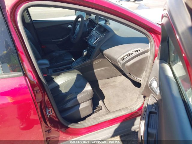 1FADP3F24FL294393 Ford FOCUS SE