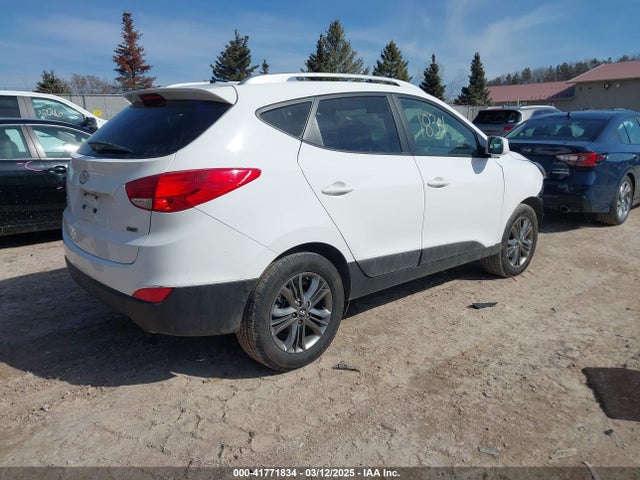 KM8JUCAG0EU926500 Hyundai TUCSON SE