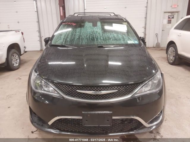 2C4RC1BG8HR831682 Chrysler Pacifica Touring-l
