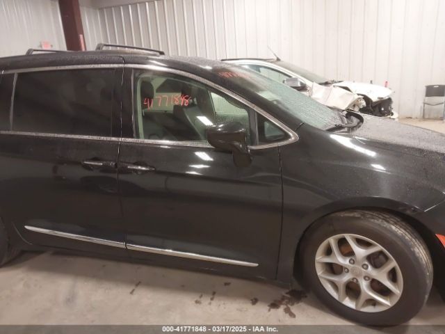 2C4RC1BG8HR831682 Chrysler Pacifica Touring-l