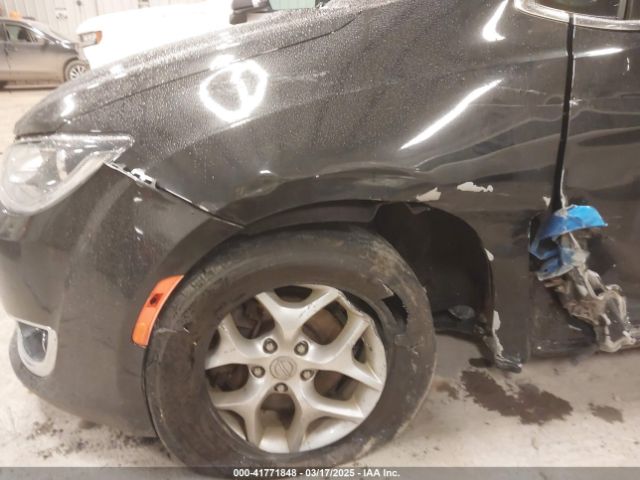 2C4RC1BG8HR831682 Chrysler Pacifica Touring-l