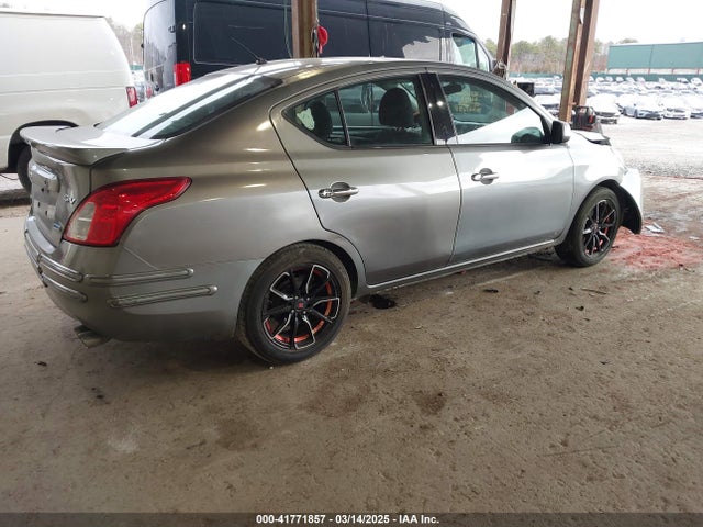 3N1CN7AP4EL853890 Nissan Versa 1.6 Sv