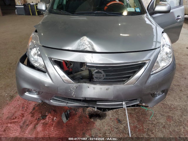 3N1CN7AP4EL853890 Nissan Versa 1.6 Sv