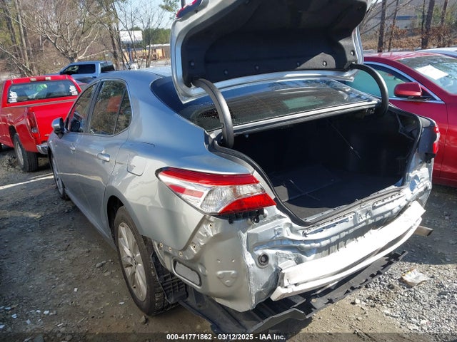 4T1B11HK2KU822484 Toyota CAMRY LE