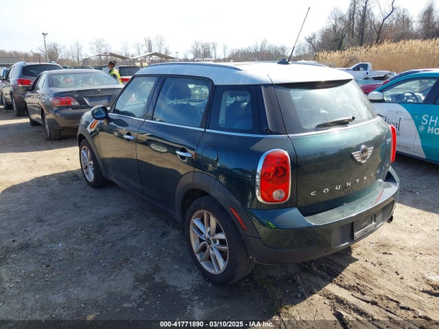 2013 MINI COUNTRYMAN WMWZB3C57DWR35414 Photo 2