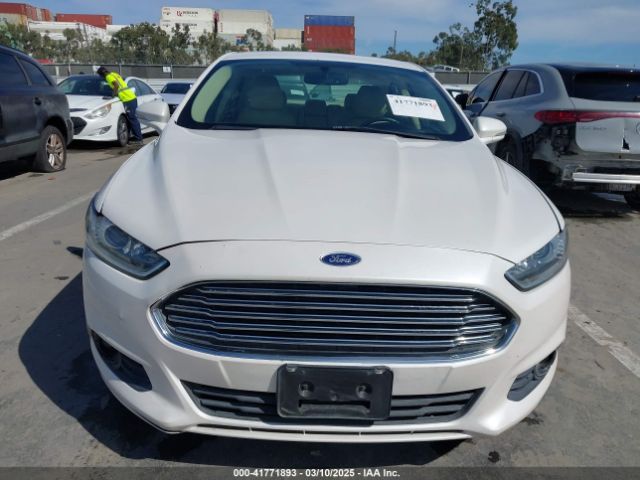 3FA6P0HD4GR134068 Ford FUSION SE