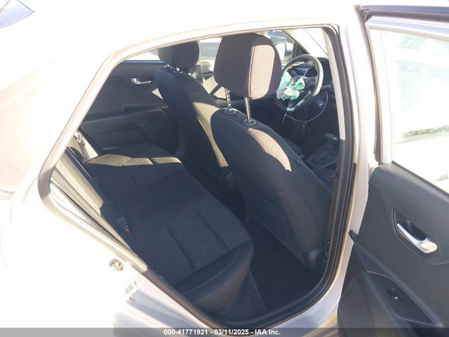 3KPA24AD9PE618894 KIA RIO LX