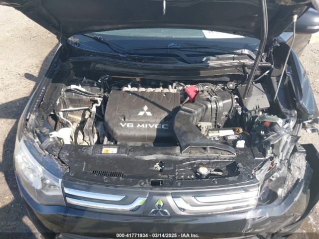 JA4JZ4AX8EZ016070 Mitsubishi OUTLANDER GT