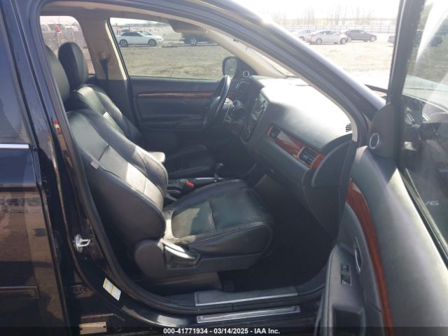 JA4JZ4AX8EZ016070 Mitsubishi OUTLANDER GT