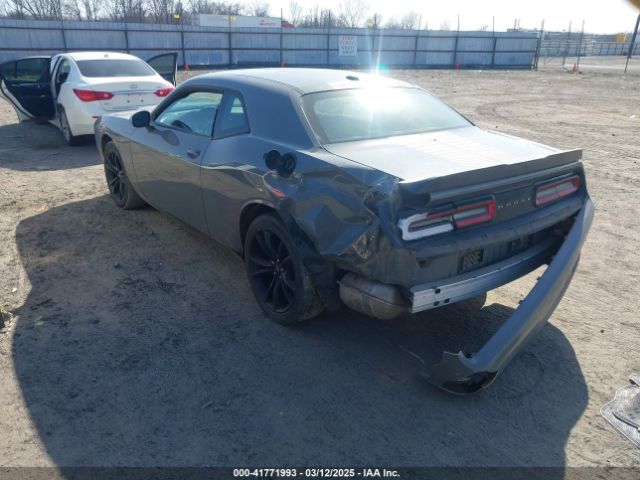 2C3CDZAG6HH519129 Dodge Challenger Sxt