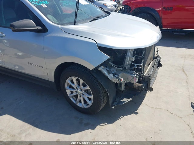 3GNAXHEV3KS619777 Chevrolet EQUINOX LS