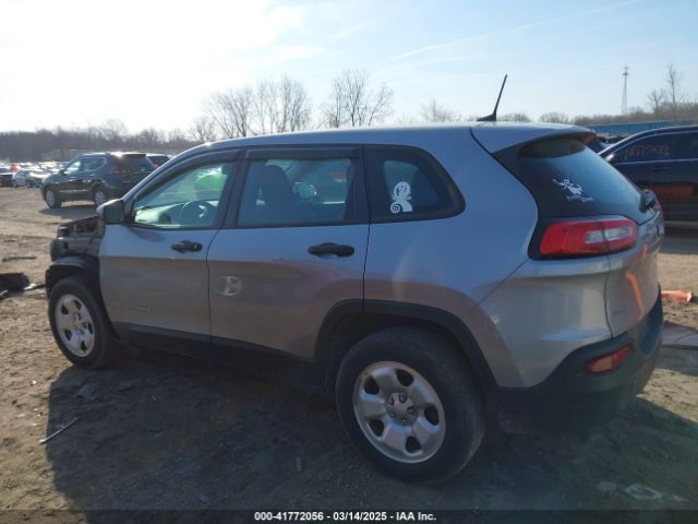 1C4PJMAB6GW327013 Jeep Cherokee Sport