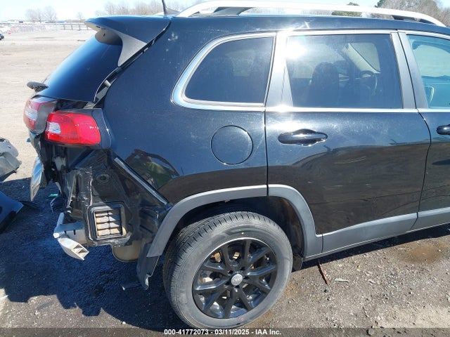1C4PJLCB1JD513343 Jeep Cherokee Latitude Fwd