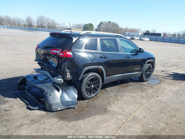 1C4PJLCB1JD513343 Jeep Cherokee Latitude Fwd