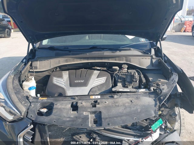 KM8SMDHF1HU232085 Hyundai Santa Fe Se