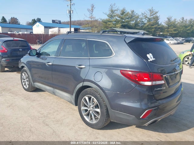KM8SMDHF1HU232085 Hyundai Santa Fe Se