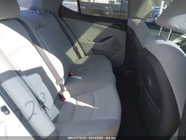 2015 Kia Optima Lx მანქანა იყიდება აუქციონზე, vin: KNAGM4A71F5645173, აუქციონის ნომერი: 41772123
