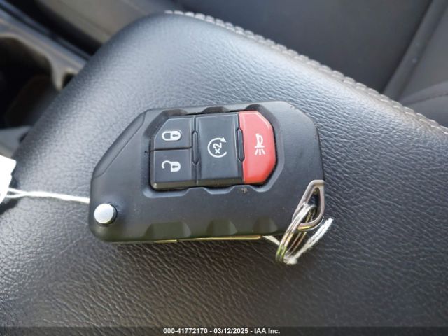 2023 JEEP GLADIATOR 1C6HJTFG0PL569940 Photo 10