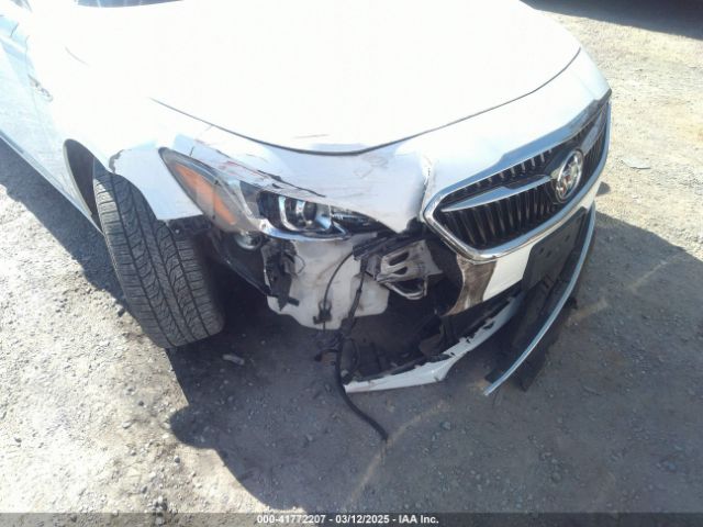 1G4ZP5SS2HU210663 Buick Lacrosse Essence