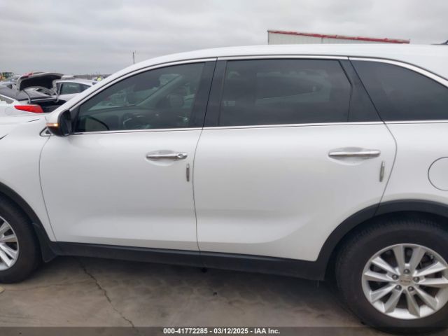 5XYPG4A38KG555012 KIA Sorento 2.4l Lx