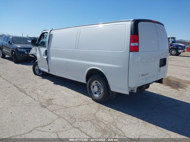 1GCZGHFP5P1138630 Chevrolet Express Cargo Rwd 3500 Extended Wheelbase Wt