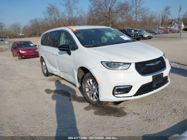 2024 CHRYSLER PACIFICA 2C4RC1BGXRR124293 Photo 0