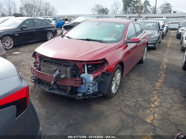 1G1ZD5STXJF242902 Chevrolet MALIBU LT