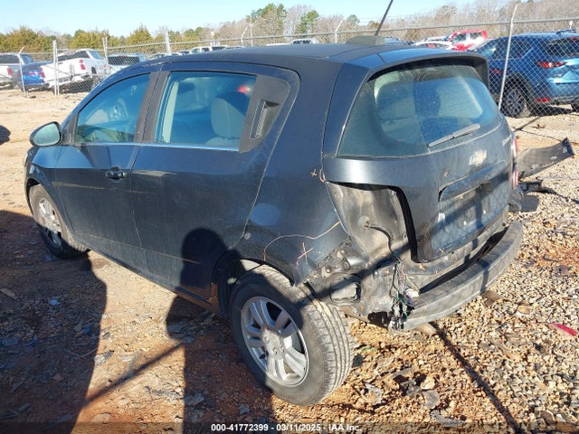 1G1JC6SH2F4177886 Chevrolet Sonic Lt Auto