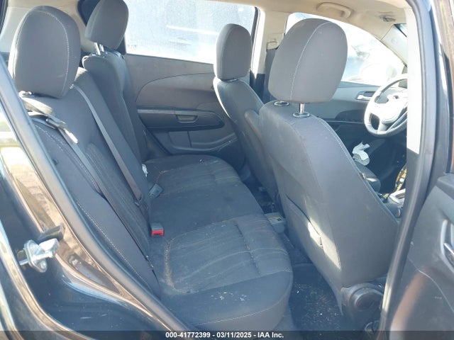 1G1JC6SH2F4177886 Chevrolet Sonic Lt Auto