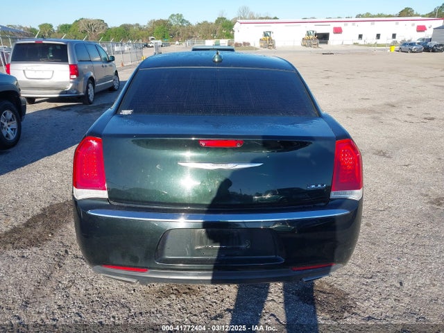 2C3CCAAG8GH274045 Chrysler 300 Anniversary Edition