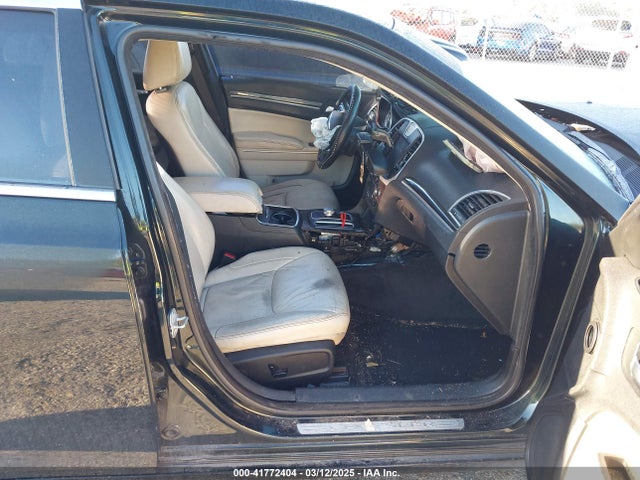 2C3CCAAG8GH274045 Chrysler 300 Anniversary Edition