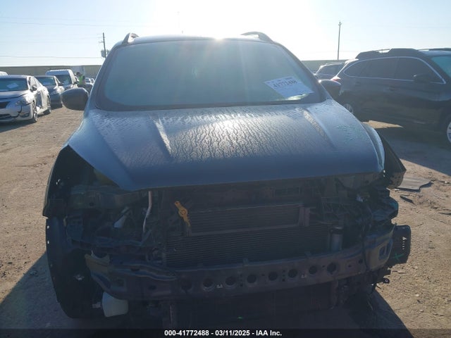 1FMCU0GD9HUB38906 Ford ESCAPE SE