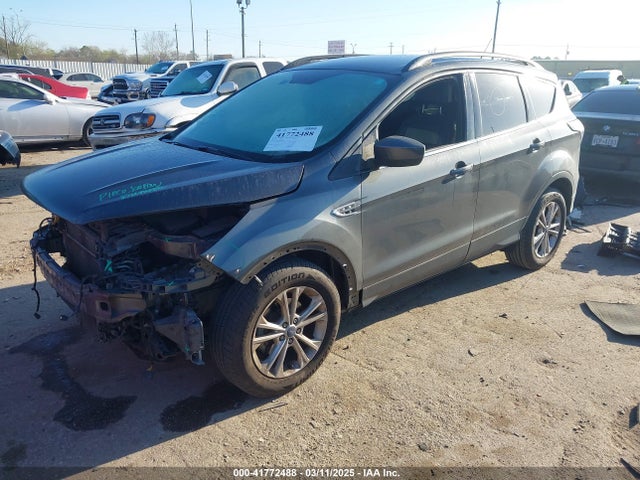 1FMCU0GD9HUB38906 Ford ESCAPE SE