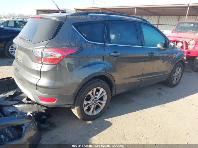 1FMCU0GD9HUB38906 Ford ESCAPE SE