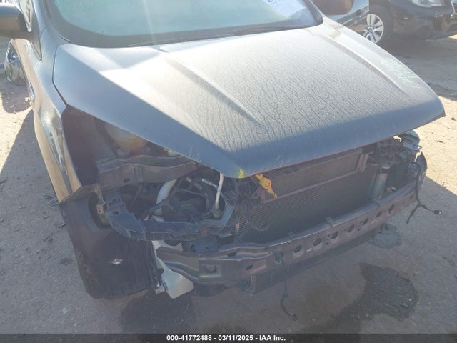 1FMCU0GD9HUB38906 Ford ESCAPE SE